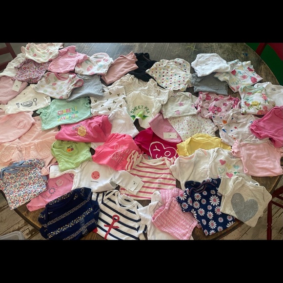 BABY GIRL onesies💗CRAZY DEAL 0-3 mos shirt sleeve, long sleeve and sleeveless! - Picture 1 of 14